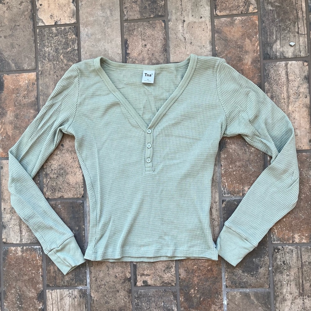 Aritiza TNA thermal henley in sage green waffle button up v neck long sl…